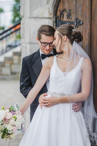 mobile - carousel-hero-element image-1