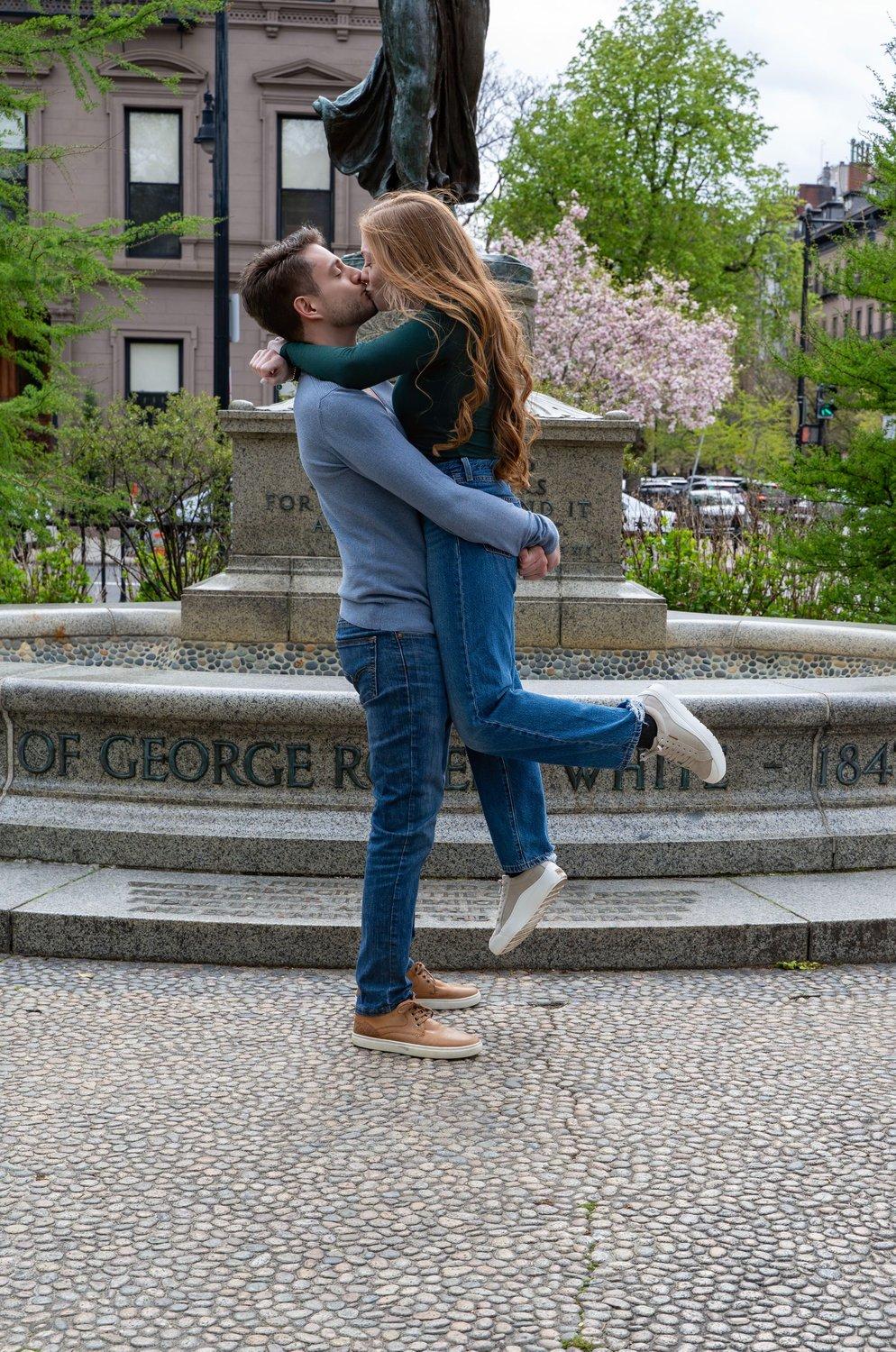 carousel-hero-element image-11